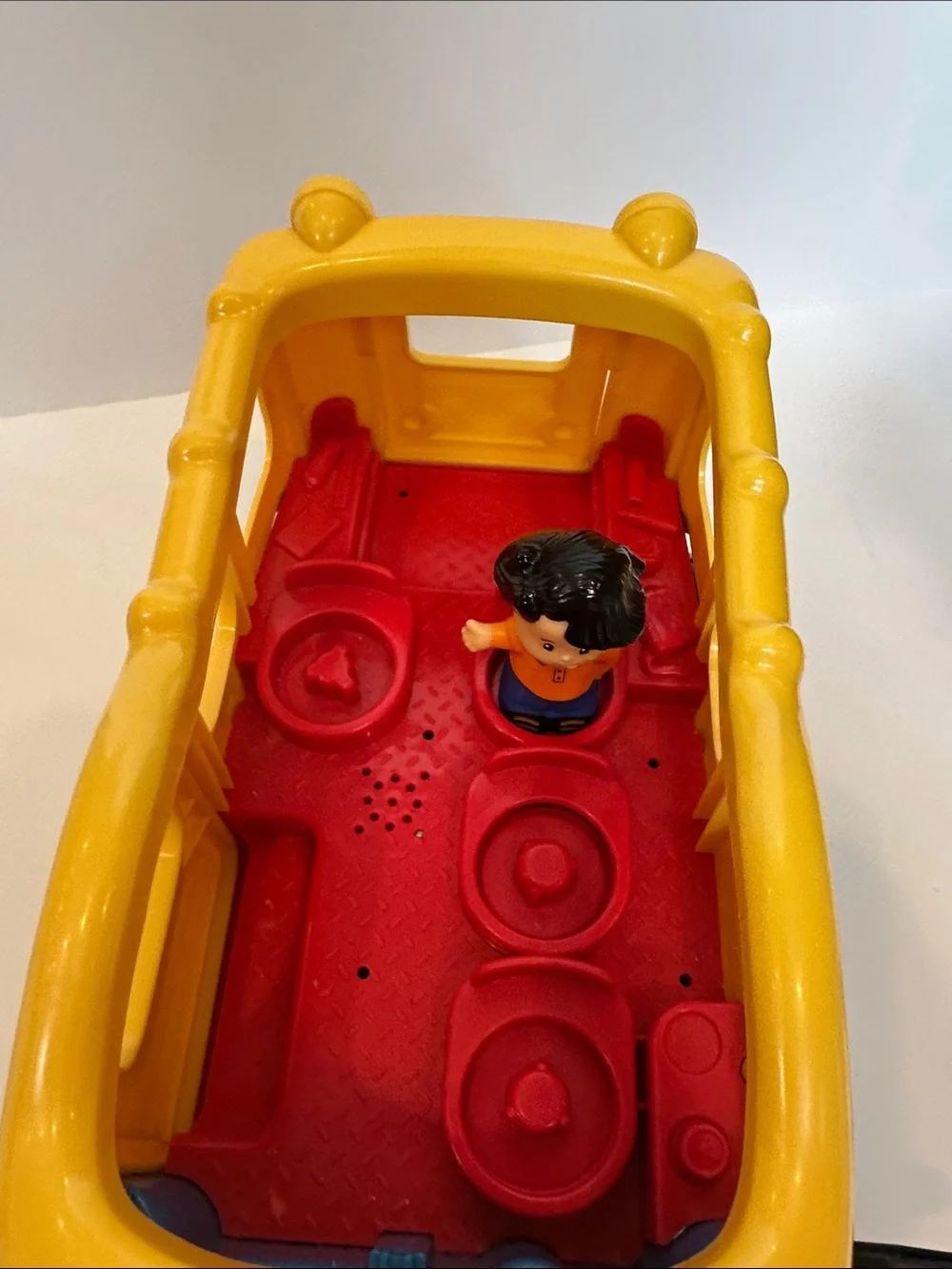 Fisher-Price LittlePeople Talking School Bus Toy with Red Lights and Blue Trim